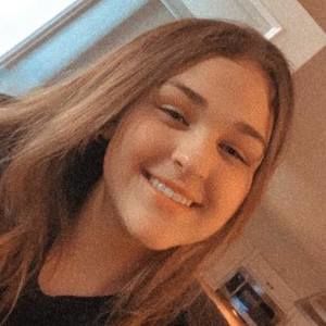 Meet your Posher, Lily